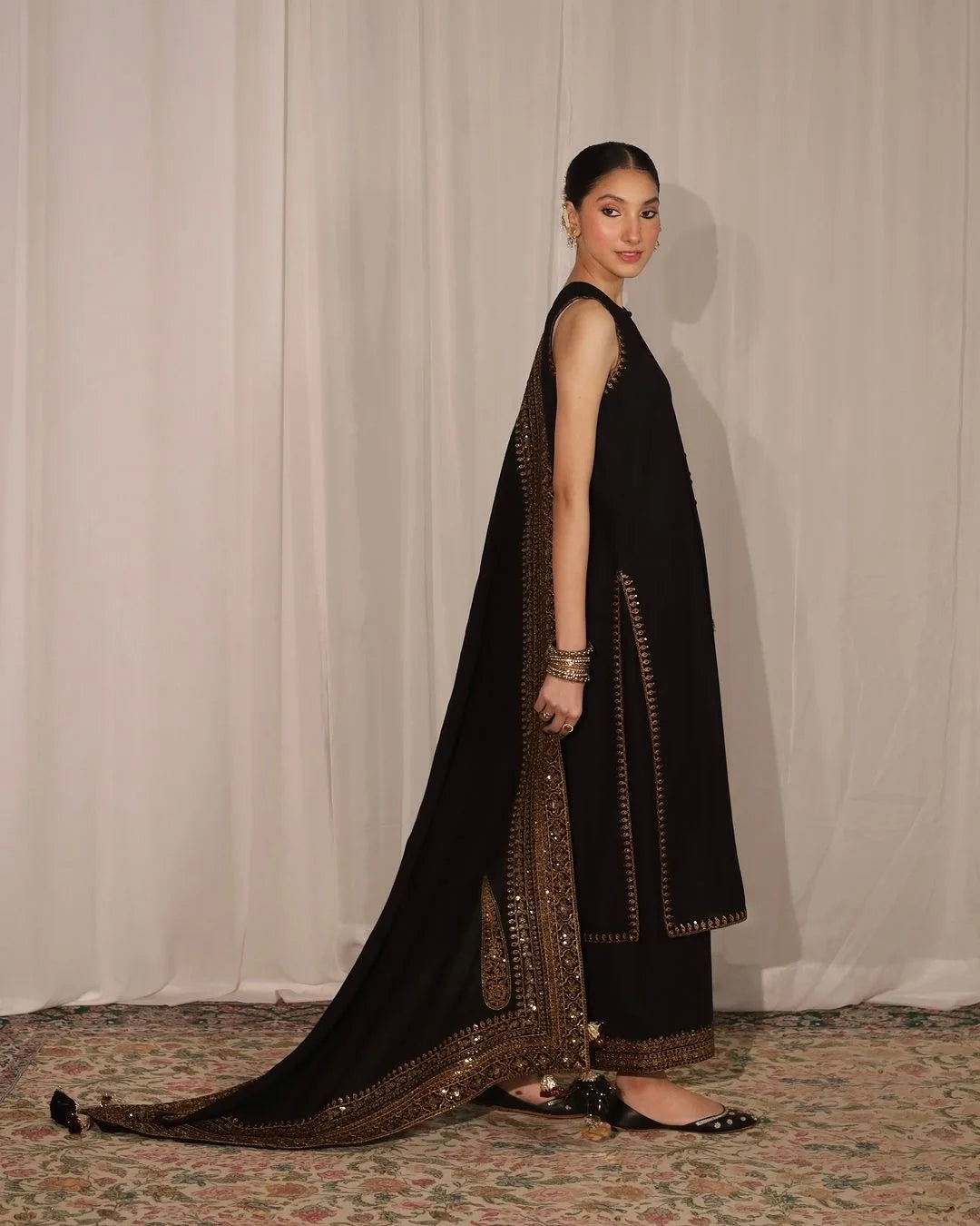 Shaheen Black