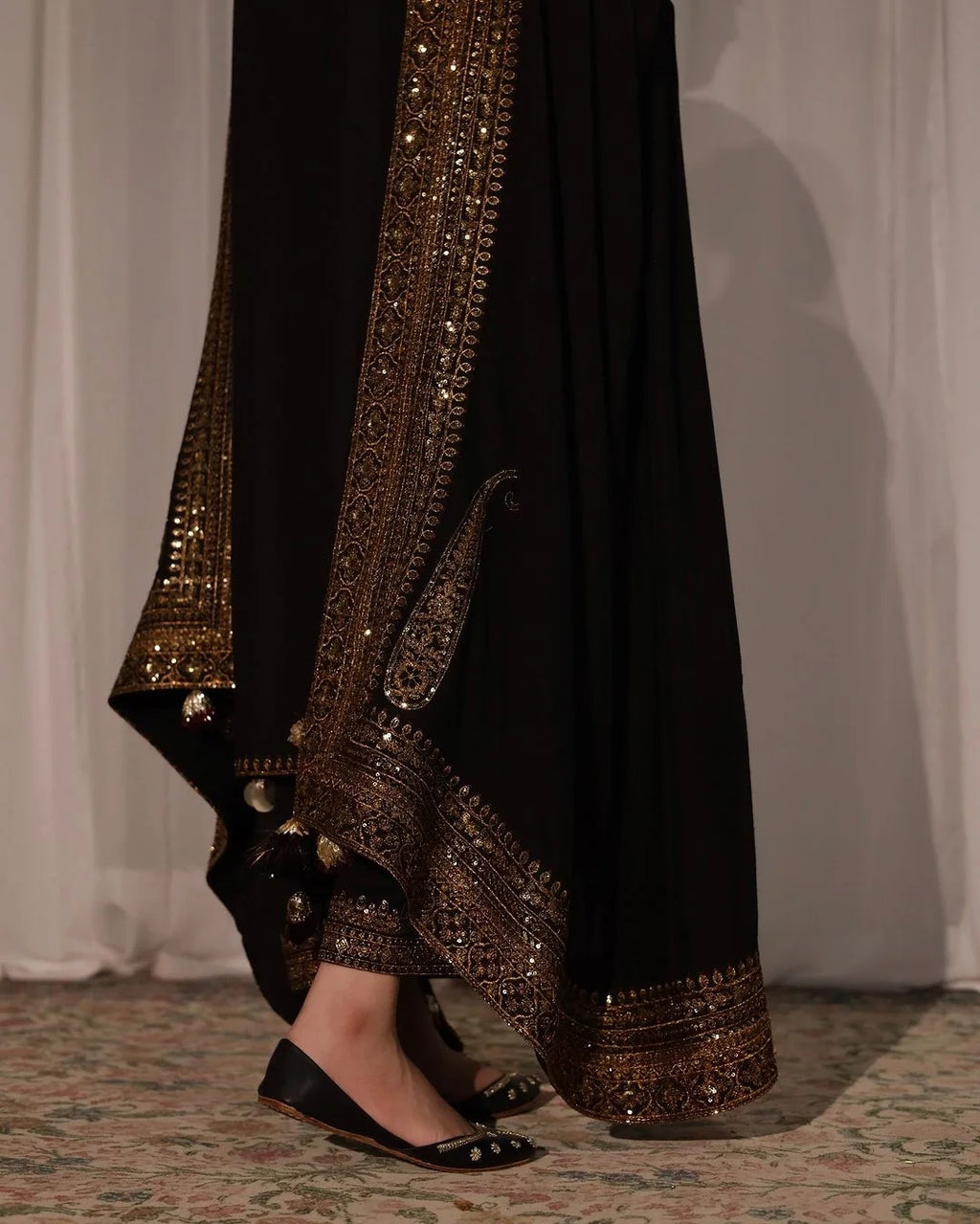 Shaheen Black